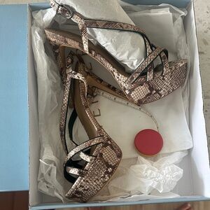 Elegant Snakeskin Platform Sandals